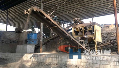 HCD系列粗粉磨粉機(jī) HCD系列粗粉磨粉機(jī)