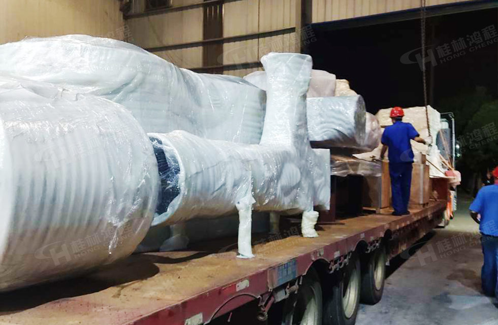 【發貨】海內外訂單火爆,大批鴻程設備奔赴全球! 【發貨】海內外訂單火爆,大批鴻程設備奔赴全球!